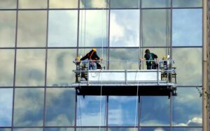 Lavage de vitres immeuble à Casablanca